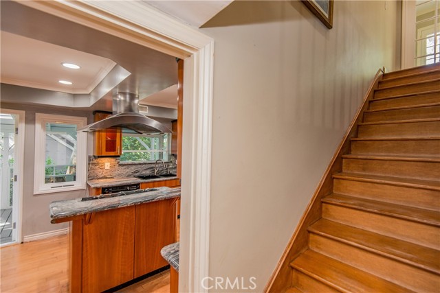 4602 Hurford Terrace, Encino CA: https://media.crmls.org/medias/7ab48690-49a2-412c-a708-020b45f48570.jpg