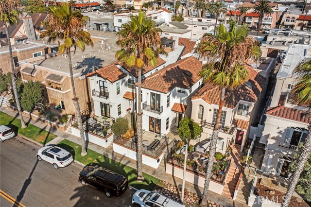 310 18th Street, Huntington Beach CA: https://media.crmls.org/medias/7ab4902b-4fdf-4a9a-9d31-fdfbc4d01309.jpg
