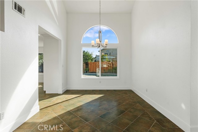 Detail Gallery Image 40 of 46 For 6107 Cartagena Ave, Bakersfield,  CA 93313 - 4 Beds | 3 Baths