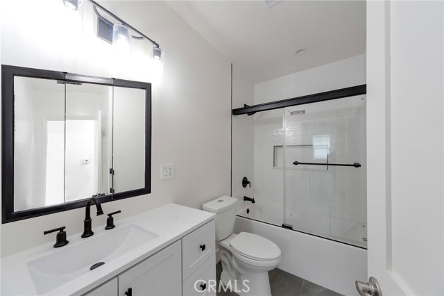  Income Home for Sale in North Hollywood, California