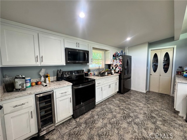 Detail Gallery Image 6 of 18 For 17140 E Orkney, Azusa,  CA 91702 - 3 Beds | 2 Baths