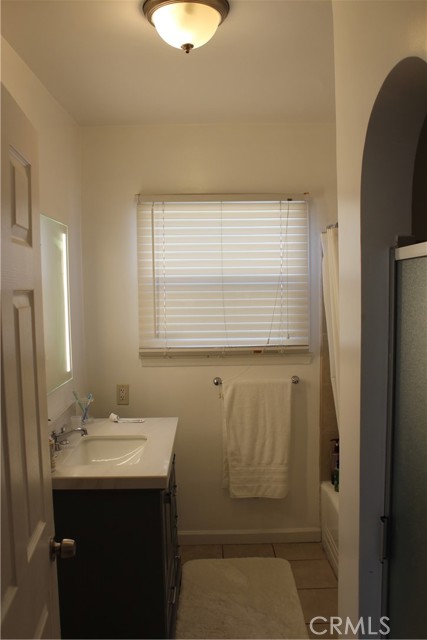 Detail Gallery Image 27 of 43 For 9812 S Denker, Los Angeles,  CA 90047 - 2 Beds | 1 Baths