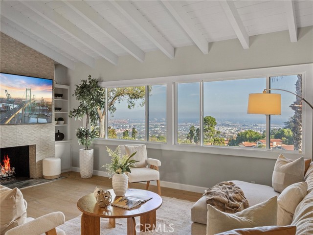 Detail Gallery Image 6 of 46 For 6248 via Canada, Rancho Palos Verdes,  CA 90275 - 4 Beds | 3/1 Baths