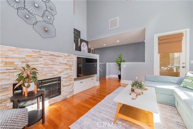 144 Coral Rose, Irvine CA: https://media.crmls.org/medias/7ab76b5f-3ec0-4a2c-9cc0-b51c535dbea9.jpg
