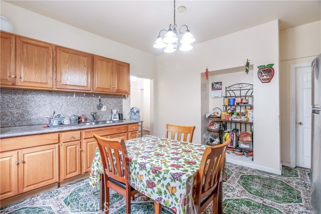 Detail Gallery Image 12 of 54 For 1340 1342 W 25th, Los Angeles,  CA 90007 - – Beds | – Baths