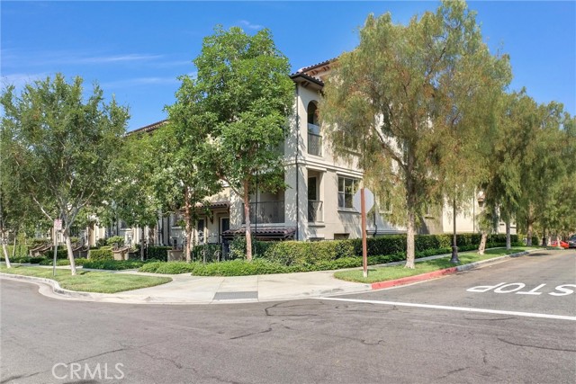 Detail Gallery Image 1 of 26 For 213 Native, Irvine,  CA 92618 - 2 Beds | 2/1 Baths