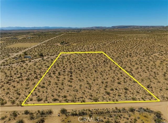 Detail Gallery Image 1 of 9 For 1690 Cambria Ave, Landers,  CA 92285 - – Beds | – Baths