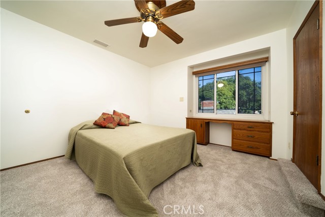 Detail Gallery Image 32 of 55 For 6107 Faculty, Lakewood,  CA 90712 - 5 Beds | 3/1 Baths