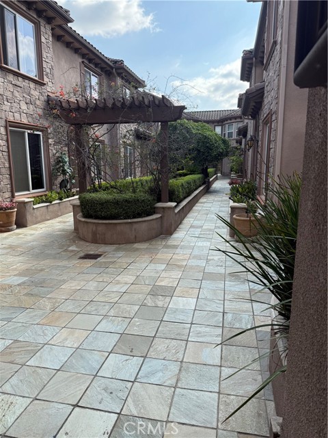 Detail Gallery Image 25 of 41 For 128 E Broadway Apt H,  San Gabriel,  CA 91776 - 3 Beds | 3 Baths