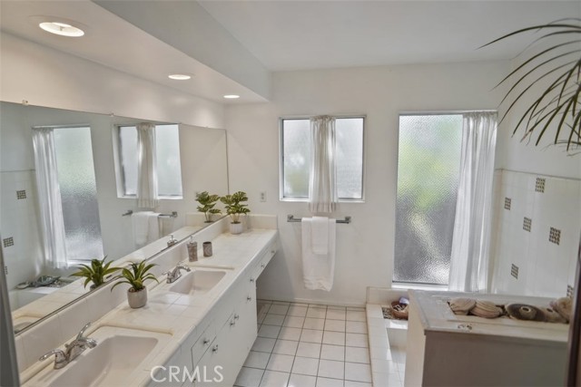 Detail Gallery Image 18 of 32 For 615 Camino Verde, Thousand Oaks,  CA 91360 - 4 Beds | 2 Baths