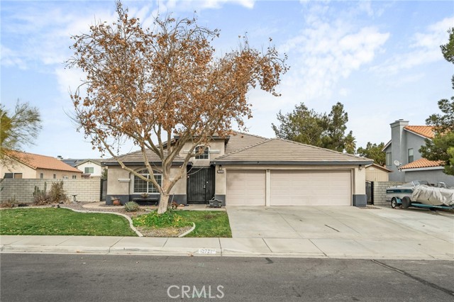 Detail Gallery Image 3 of 28 For 12722 Loma Verde Drive, Victorville,  CA 92392 - 4 Beds | 2/1 Baths