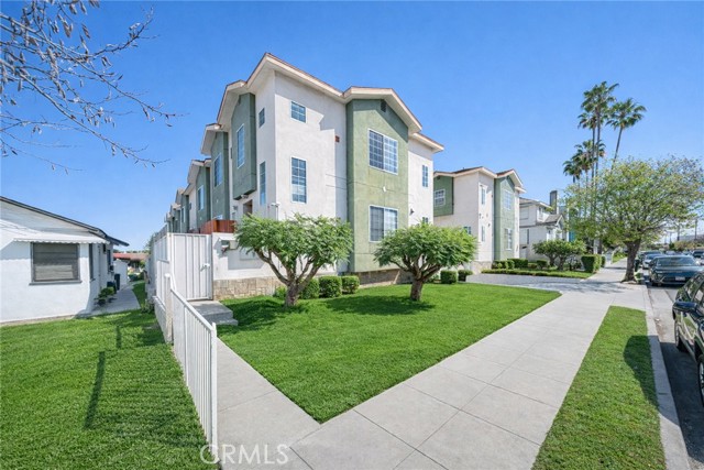 Detail Gallery Image 27 of 34 For 1506 Prospect #B,  San Gabriel,  CA 91776 - 3 Beds | 3 Baths