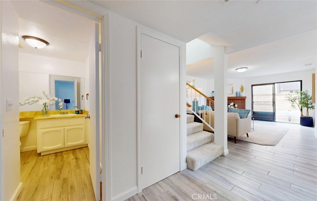 MLS #OC25231492 image #15