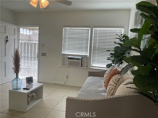 Detail Gallery Image 6 of 20 For 9719 Belmont St #9719 1/2,  Bellflower,  CA 90706 - 1 Beds | 1 Baths