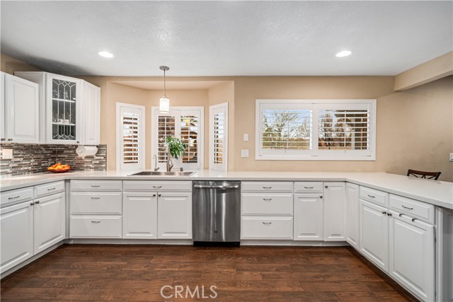 Detail Gallery Image 16 of 50 For 41222 Crispi Ln, Palmdale,  CA 93551 - 5 Beds | 3 Baths