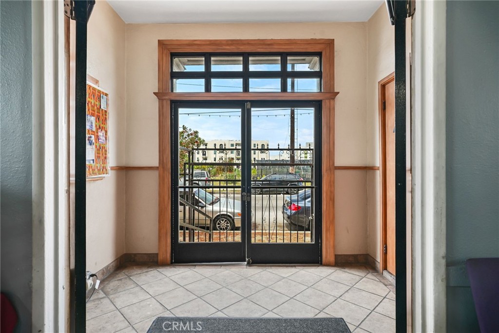 MLS #SR25186195 img 3