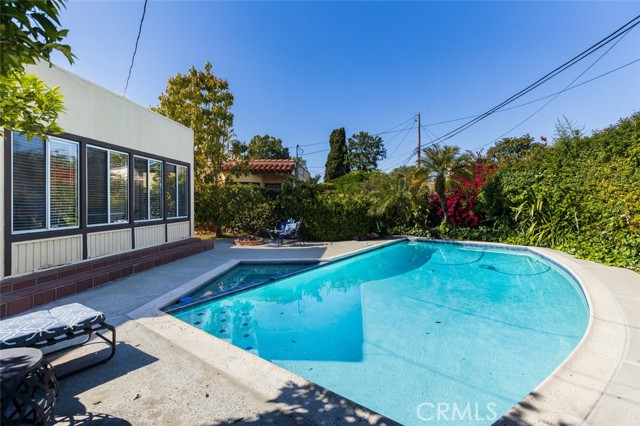 Detail Gallery Image 31 of 36 For 2305 N Flower St, Santa Ana,  CA 92706 - 3 Beds | 2 Baths