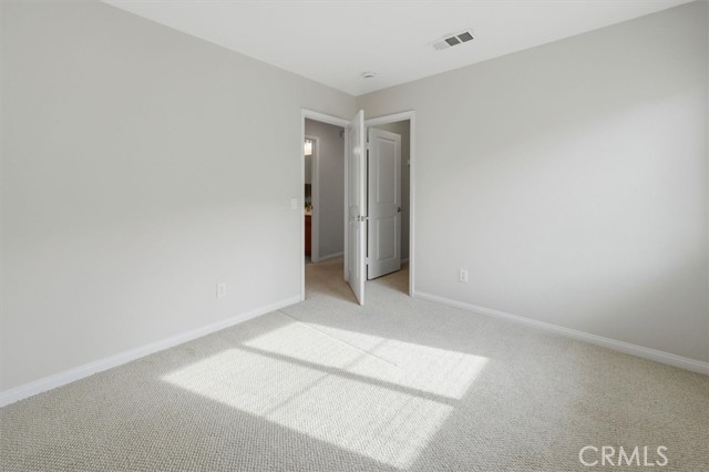 Detail Gallery Image 32 of 43 For 19345 Laroda Ln, Saugus,  CA 91350 - 3 Beds | 2/1 Baths