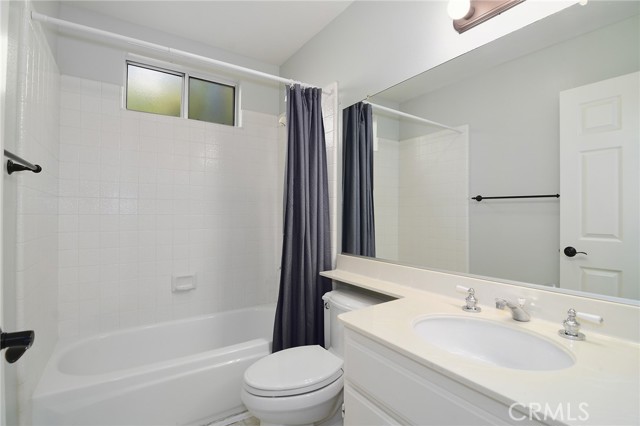 Detail Gallery Image 20 of 24 For 4325 Oak Glen, Calabasas,  CA 91302 - 3 Beds | 3 Baths