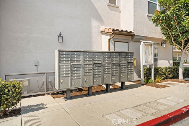 Detail Gallery Image 3 of 34 For 1118 Calle Montana, Montebello,  CA 90640 - 3 Beds | 2/1 Baths