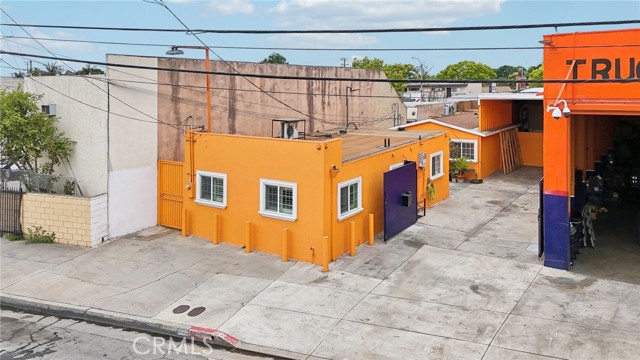10240 Atlantic Avenue, South Gate CA: https://media.crmls.org/medias/7ac0785b-4a06-499d-8c00-90b2131edca5.jpg