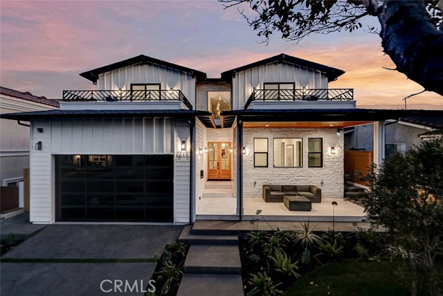 Detail Gallery Image 6 of 75 For 2612 159th St, Redondo Beach,  CA 90278 - 5 Beds | 5/1 Baths