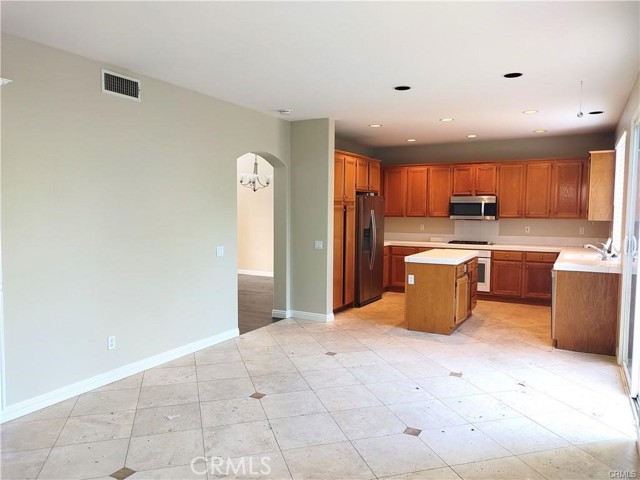 Detail Gallery Image 6 of 16 For 47 Straw Flower, Irvine,  CA 92620 - 3 Beds | 2/1 Baths