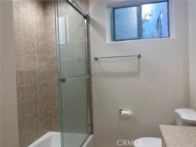 1146 East Lexington photo 13