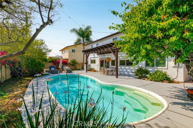 Image 60 of 73 For 4972 Park  