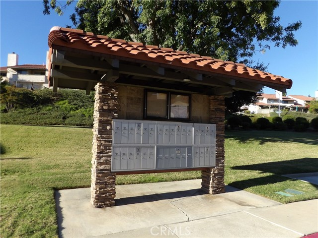 Detail Gallery Image 24 of 37 For 19140 Lahey #4,  Porter Ranch,  CA 91326 - 2 Beds | 2/1 Baths