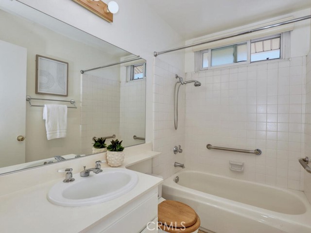 Detail Gallery Image 36 of 54 For 18022 Dellglen Cir, Huntington Beach,  CA 92647 - 4 Beds | 3 Baths