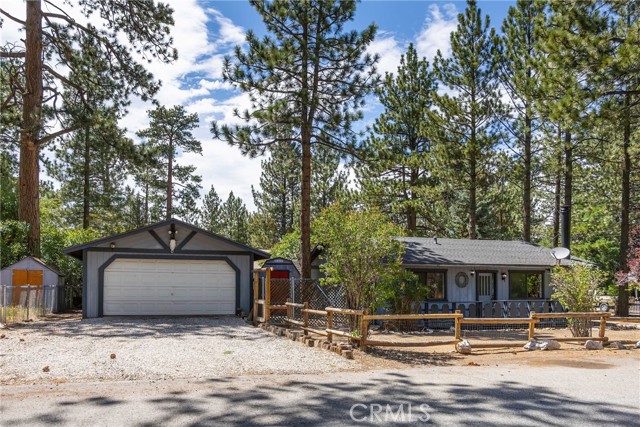 Detail Gallery Image 1 of 1 For 644 E Meadow Ln, Big Bear City,  CA 92314 - 2 Beds | 1 Baths