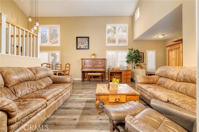 Detail Gallery Image 3 of 31 For 19344 Kilfinan St, Porter Ranch,  CA 91326 - 4 Beds | 3 Baths