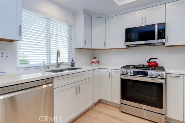 Detail Gallery Image 12 of 24 For 8933 Modesto Cir 1206c,  Huntington Beach,  CA 92646 - 2 Beds | 2 Baths