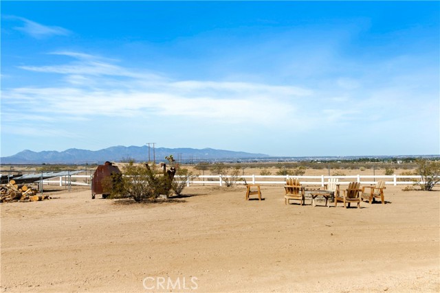 10431 Tussing Ranch Court, Apple Valley CA: https://media.crmls.org/medias/7ac35fef-50de-42ef-894f-2f09444d7976.jpg