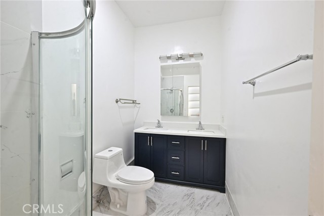 Detail Gallery Image 11 of 16 For 7929 Blackburn Ave, Los Angeles,  CA 90048 - 3 Beds | 2 Baths