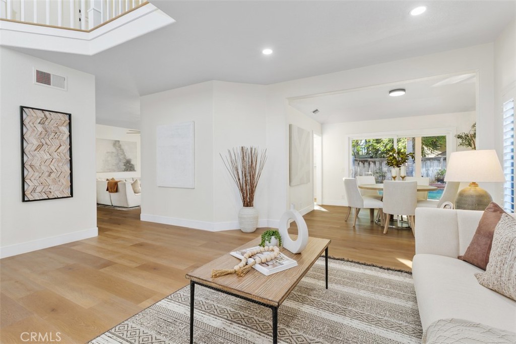 MLS #OC25270791 image #8