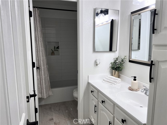 Image 15 of 18 For 9234 Loquat Drive