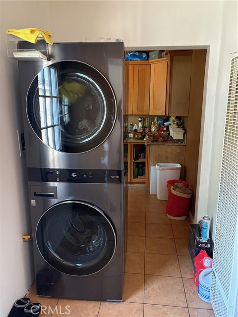 Detail Gallery Image 12 of 34 For 2911 Baltic, Long Beach,  CA 90810 - 3 Beds | 1 Baths