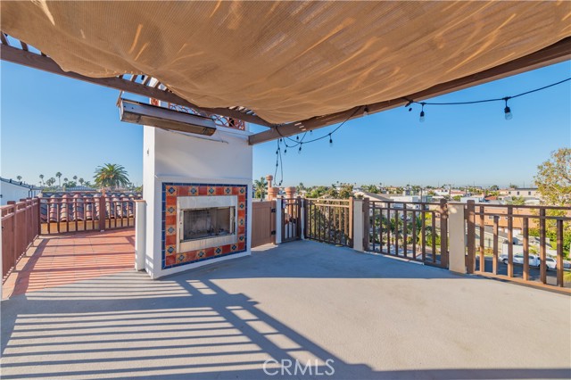 Detail Gallery Image 42 of 44 For 413 Delaware St, Huntington Beach,  CA 92648 - 3 Beds | 3/1 Baths