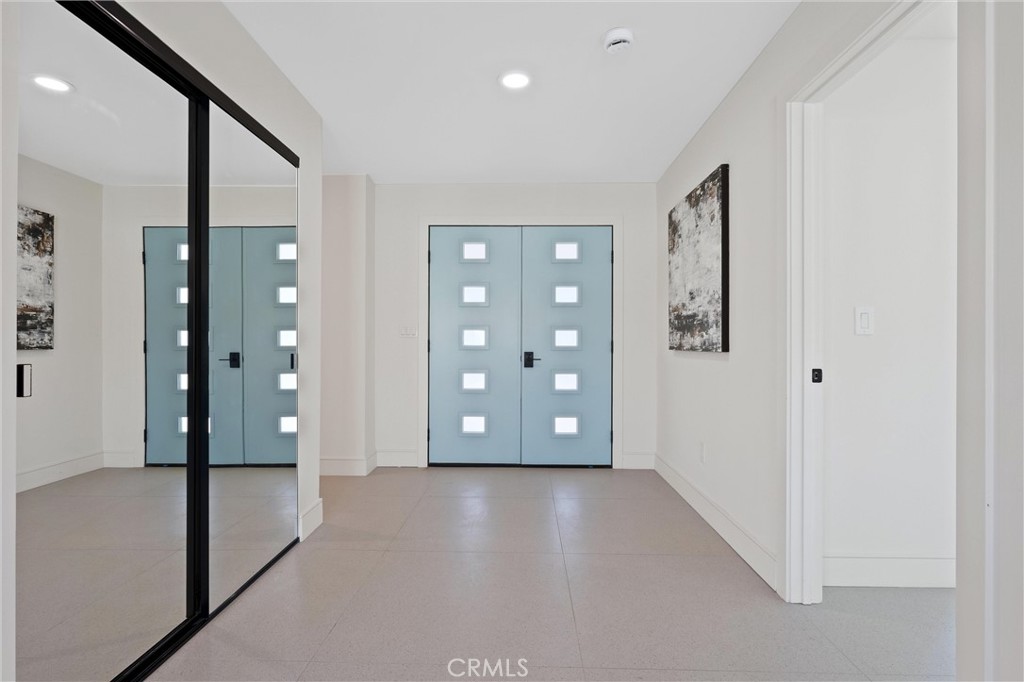 MLS #DW25265651 image #8