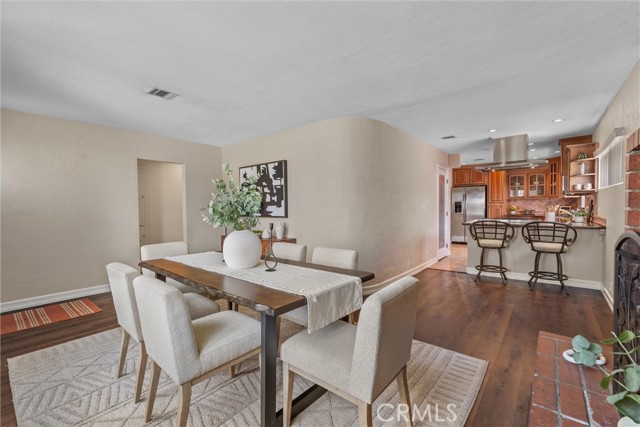 Detail Gallery Image 8 of 32 For 1108 Greenhedge St, Torrance,  CA 90502 - 3 Beds | 2 Baths