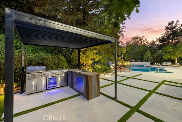 20101 Greenbriar Drive, Tarzana CA: https://media.crmls.org/medias/7ac6f018-99ba-4302-8a9d-8f798170a50b.jpg