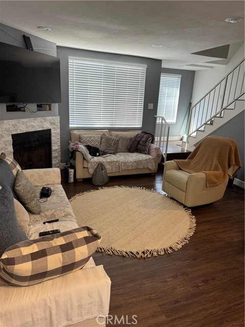 Detail Gallery Image 19 of 25 For 21720 Hart St #9,  Canoga Park,  CA 91303 - 2 Beds | 2 Baths