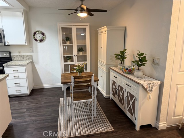 Detail Gallery Image 4 of 22 For 20702 El Toro #82,  Lake Forest,  CA 92630 - 2 Beds | 2 Baths