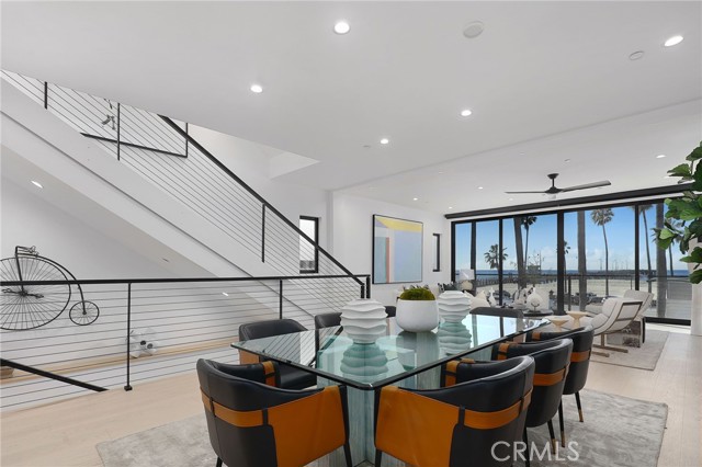 3011 Ocean Front Walk, Venice CA: https://media.crmls.org/medias/7ac781e9-2008-4485-b69b-0d74f79e7382.jpg