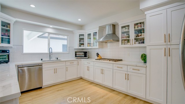 23853 Hatteras Street, Woodland Hills CA: https://media.crmls.org/medias/7ac8222a-ec99-4915-8f1c-d5610bd6661d.jpg