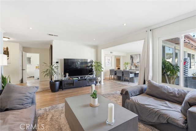 Detail Gallery Image 9 of 40 For 20241 Galway Ave, Carson,  CA 90746 - 4 Beds | 2 Baths