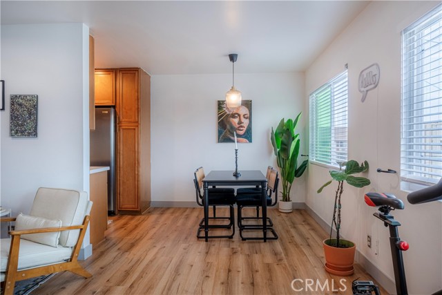 1187 E 3rd Street, Long Beach CA: https://media.crmls.org/medias/7acad318-ec41-4167-922d-125d07a6b875.jpg