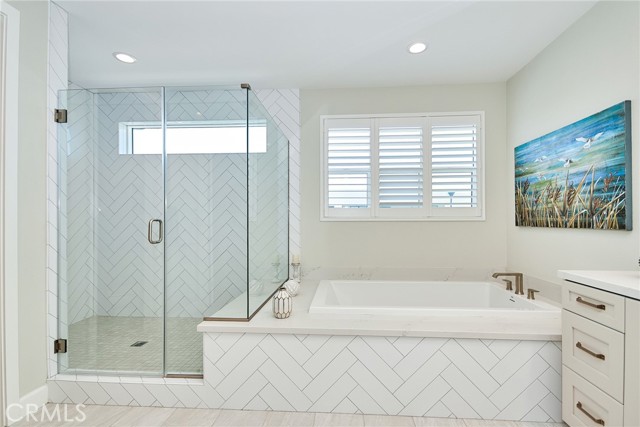 133 Aspect, Irvine CA: https://media.crmls.org/medias/7acaee71-0316-44dc-87a0-995b3a92a8f7.jpg